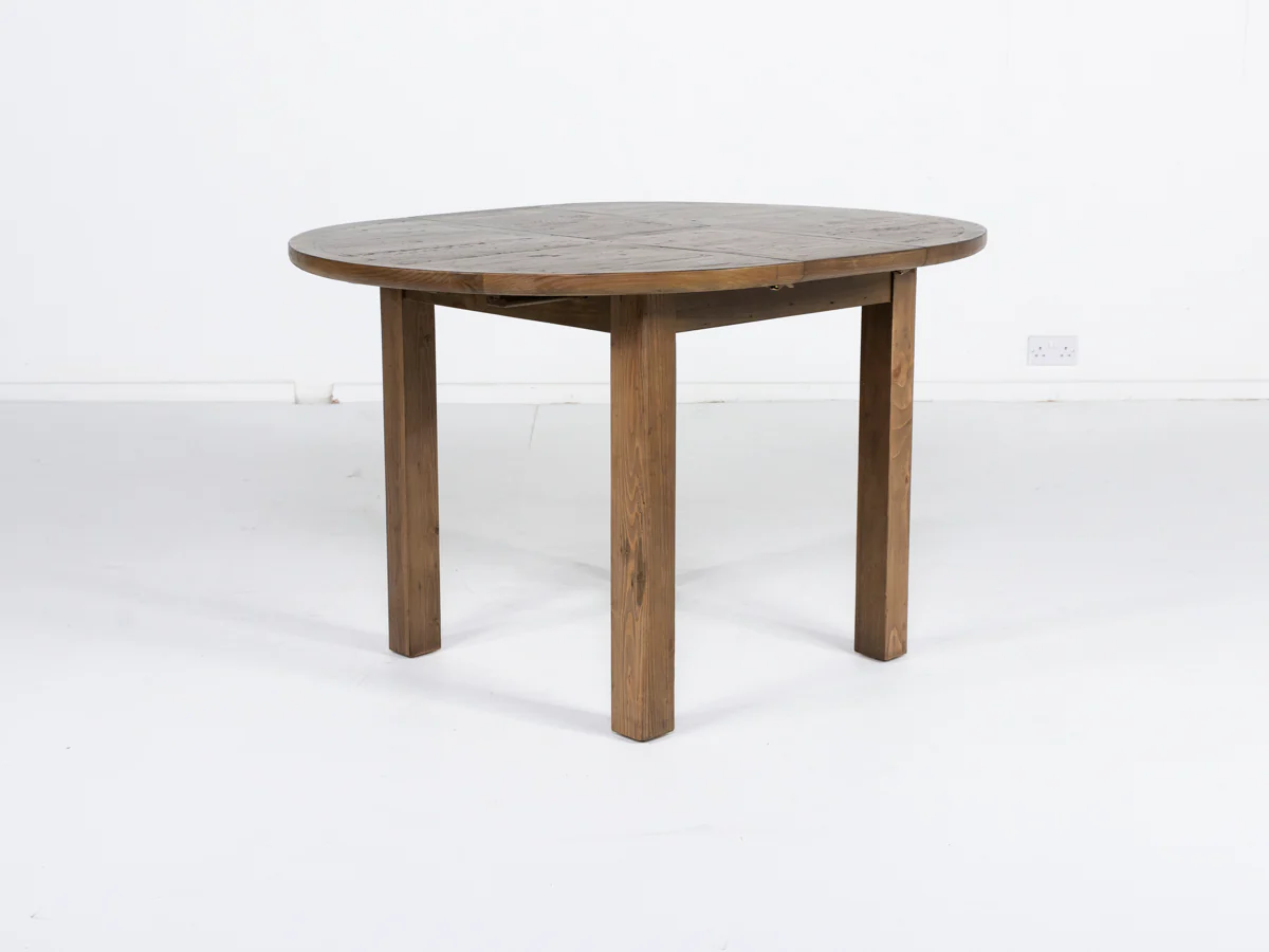 Brooklyn Round Extendable Dining Table & Gabo Dining Chairs - Image 30