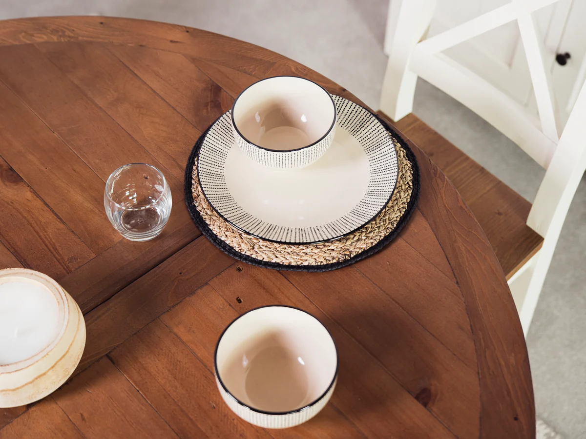 Devon Extendable Round Dining Table (120cm - 160cm) - Image 10