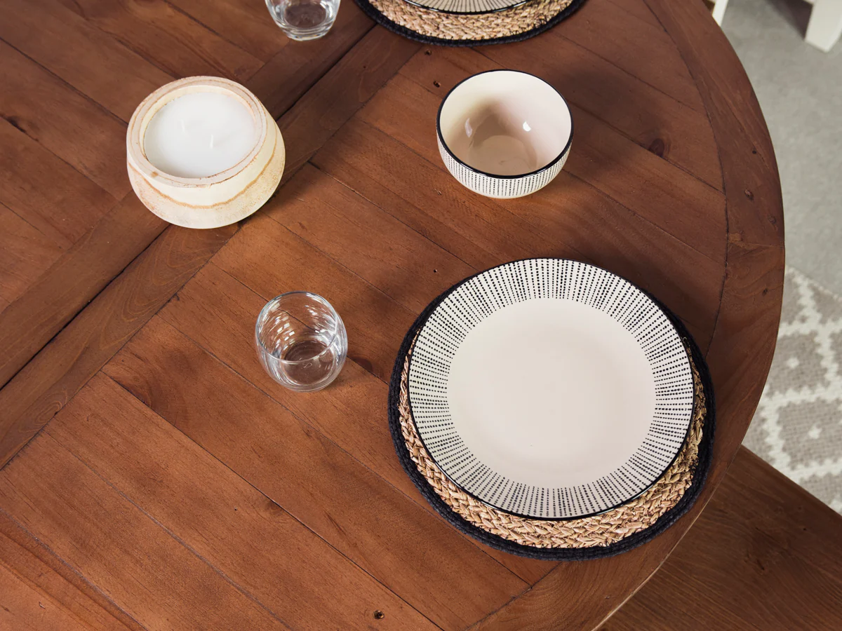 Devon Extendable Round Dining Table (120cm - 160cm) - Image 9