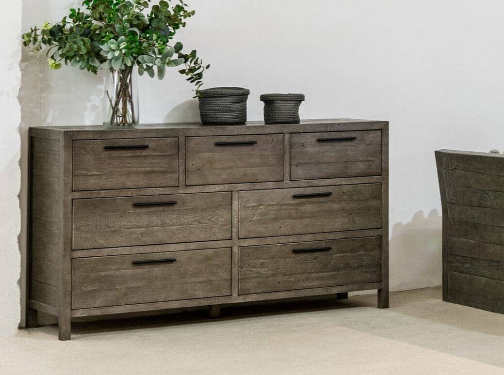 Manhattan 7 Drawer Wide Chest - Image 8