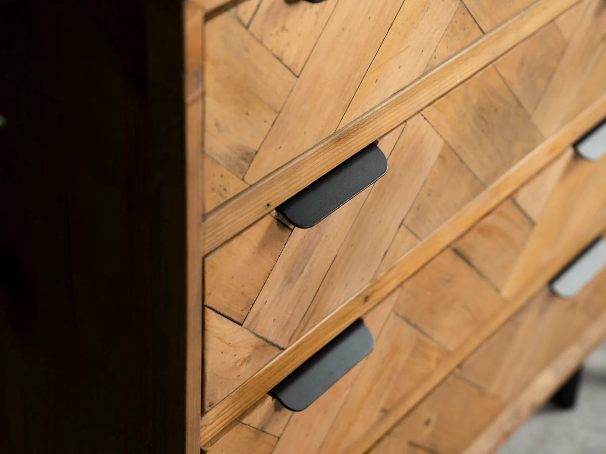 Sydney 4 Drawer Chest - Image 11