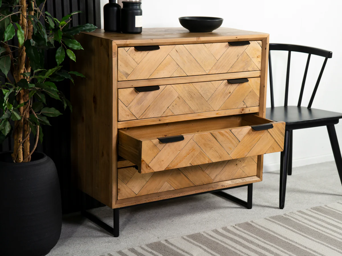 Sydney 4 Drawer Chest - Image 15
