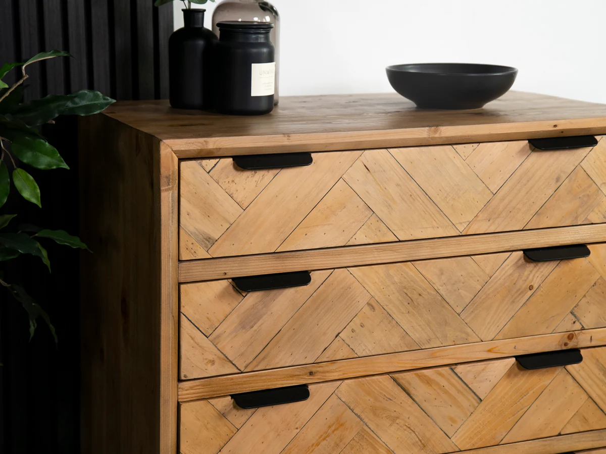 Sydney 4 Drawer Chest - Image 4