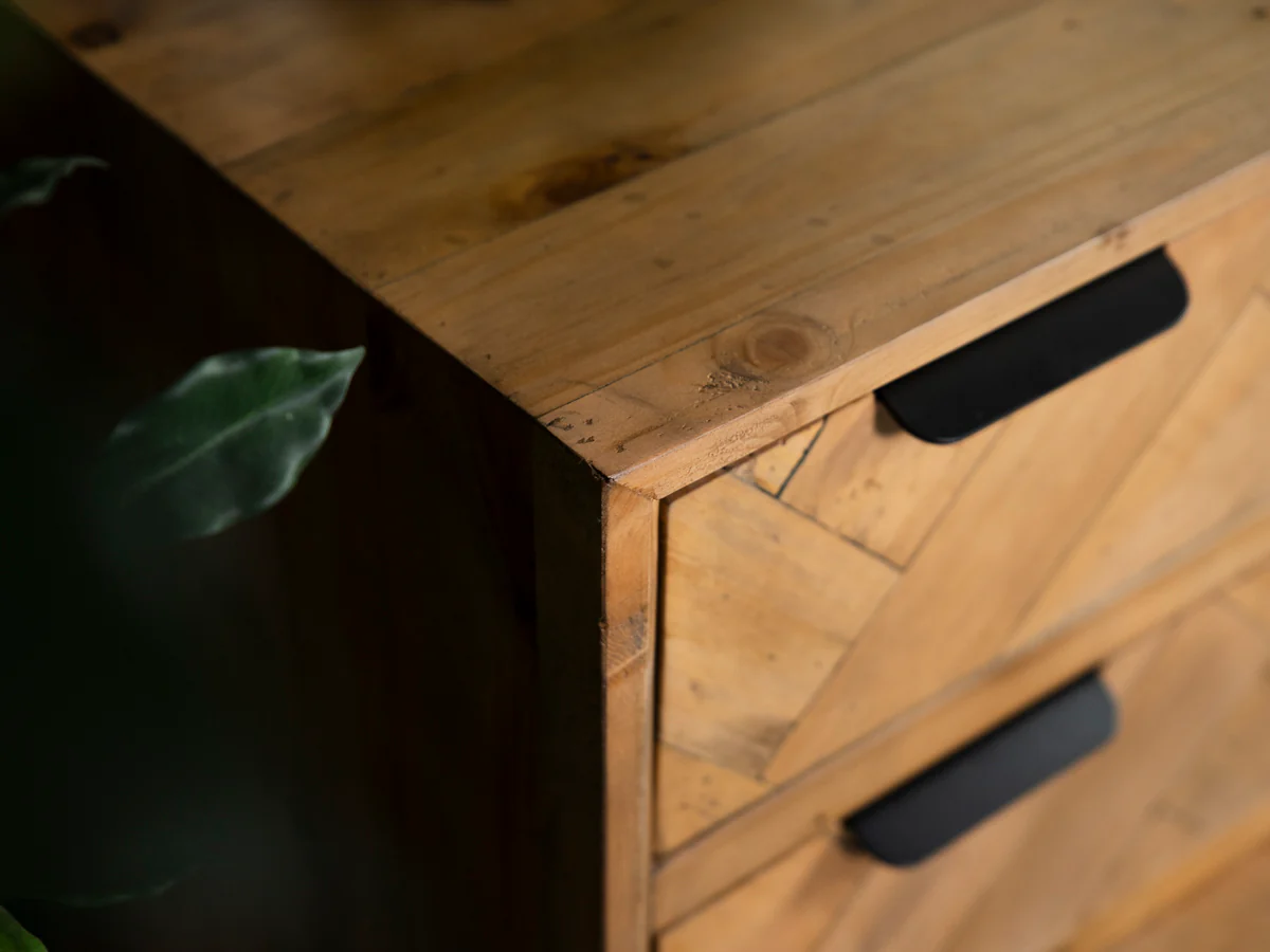 Sydney 4 Drawer Chest - Image 9