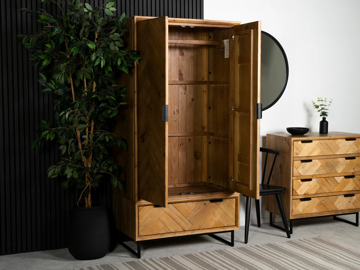 Sydney Wardrobe - Image 3